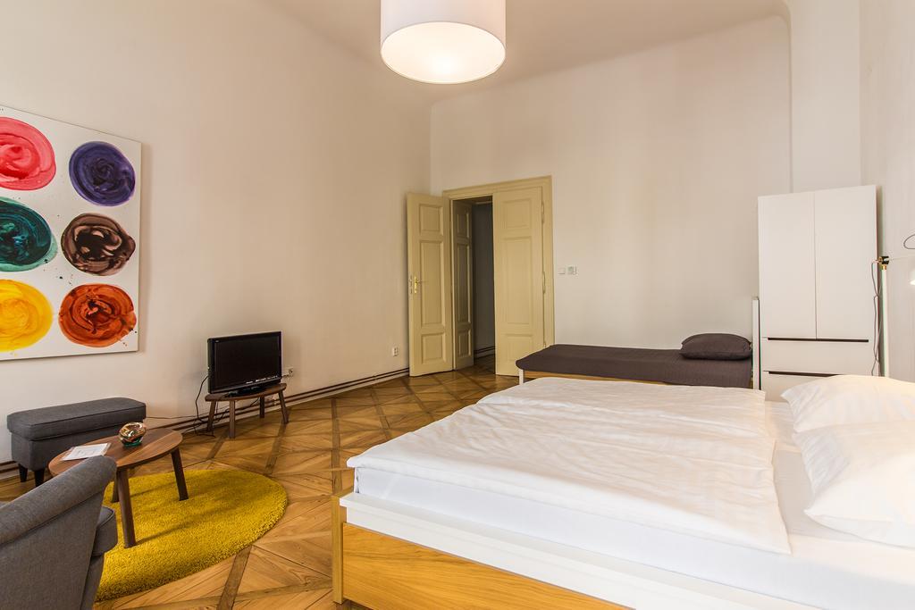 Mighty Prague Apartments Truhlarska ภายนอก รูปภาพ