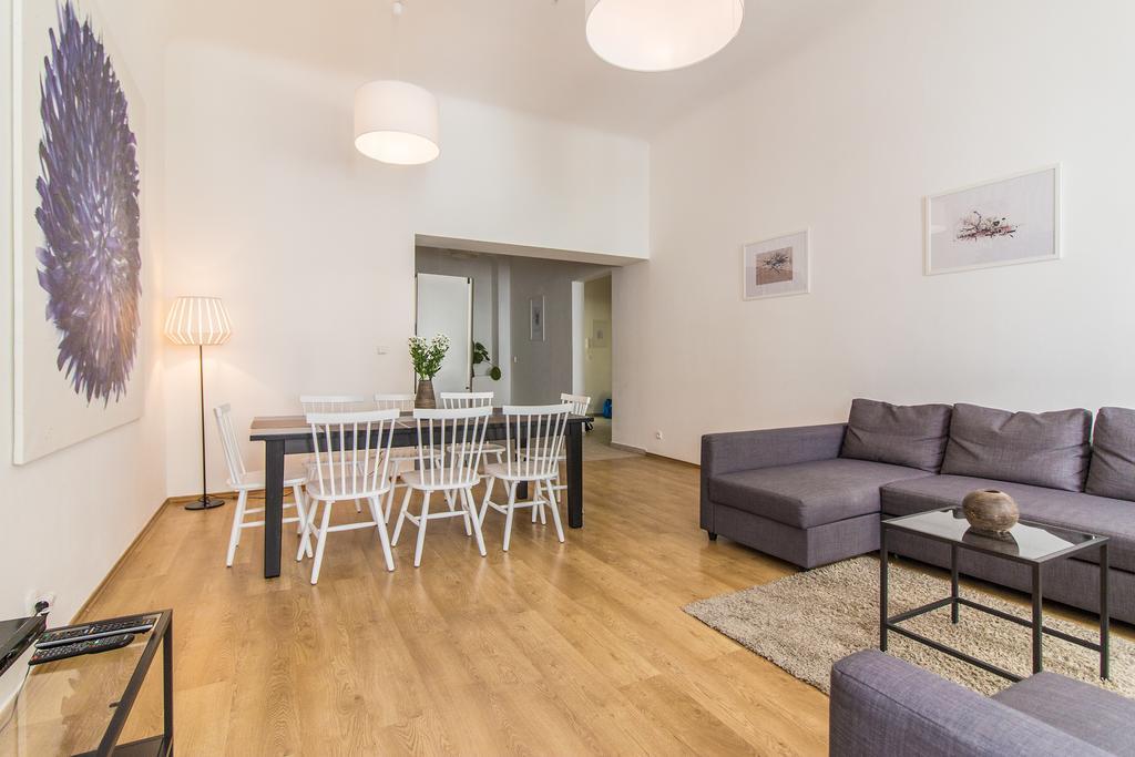 Mighty Prague Apartments Truhlarska ภายนอก รูปภาพ